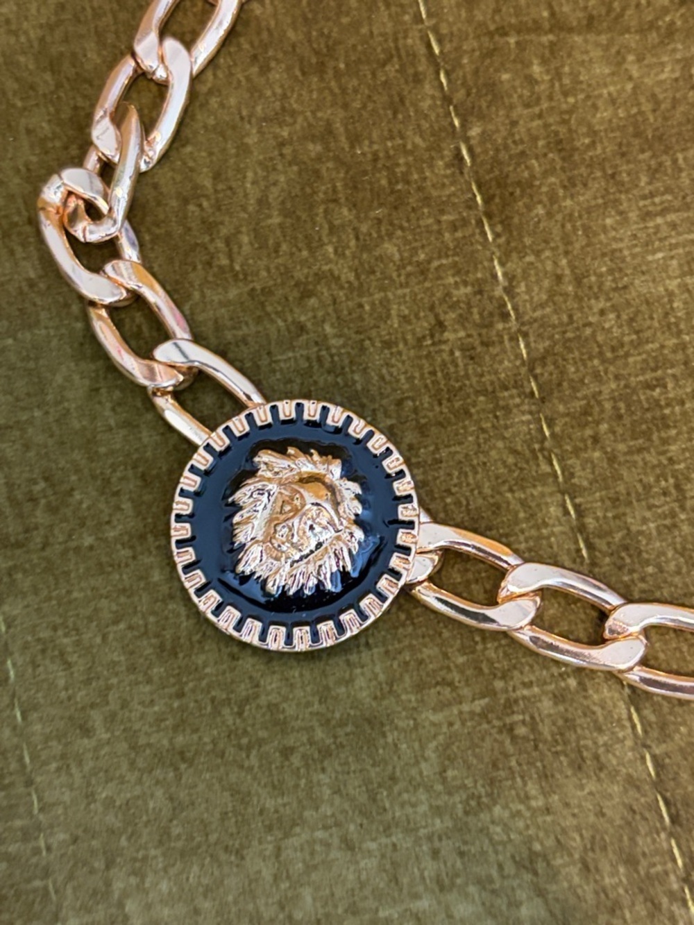 Gold and Black Lion Medallion Chain Necklace - Women Jewelry - Picture 8 of 8